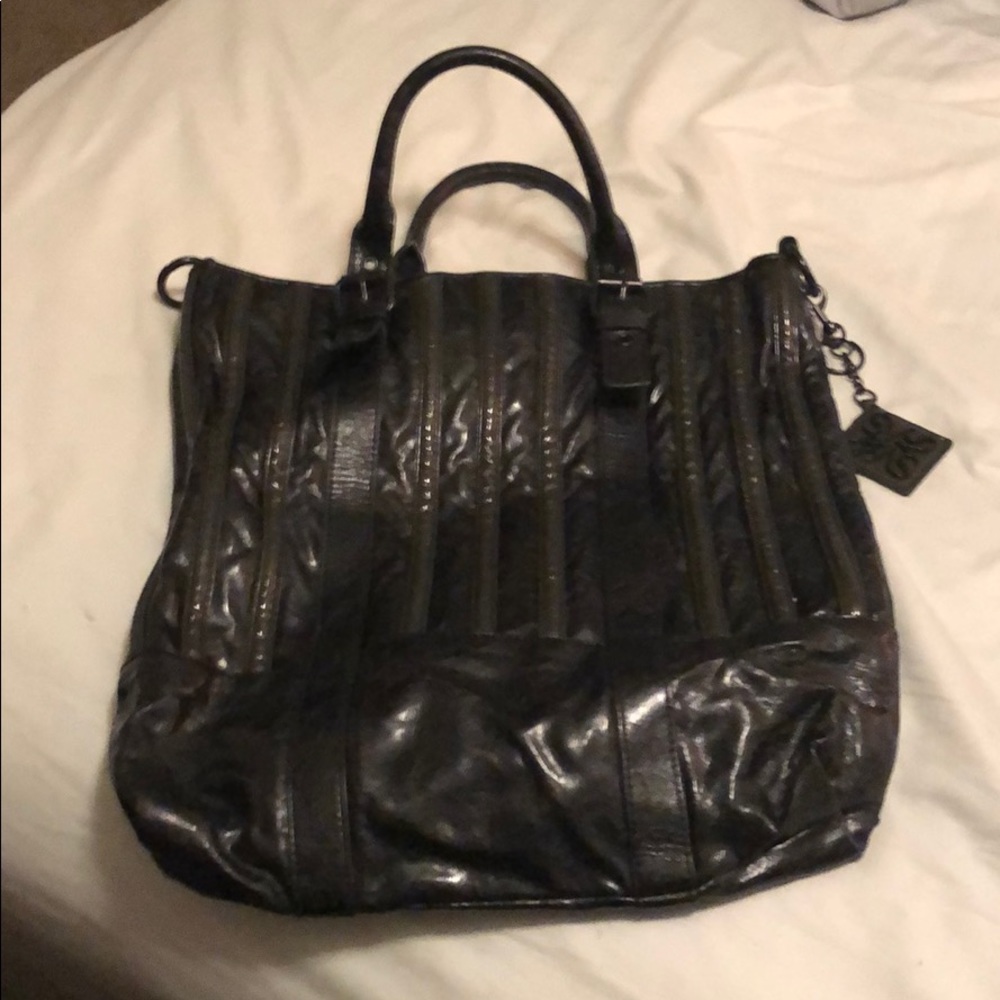 simply vera by vera wang. large black tote.